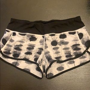 Lululemon speed up shorts sz 6